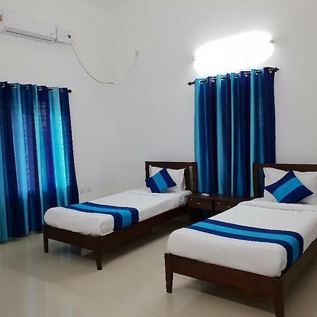 Kohinoor Hotel Alwaye Exterior photo