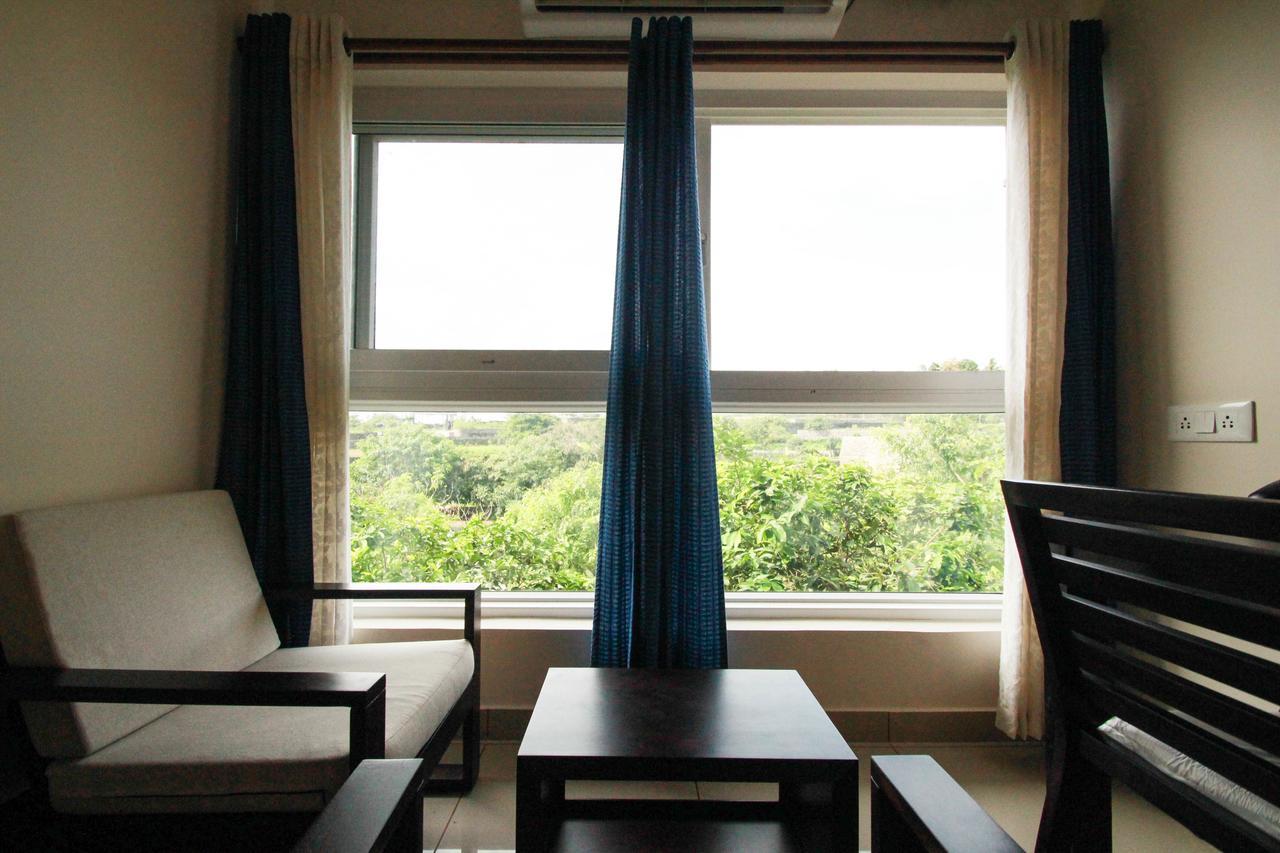 Kohinoor Hotel Alwaye Exterior photo