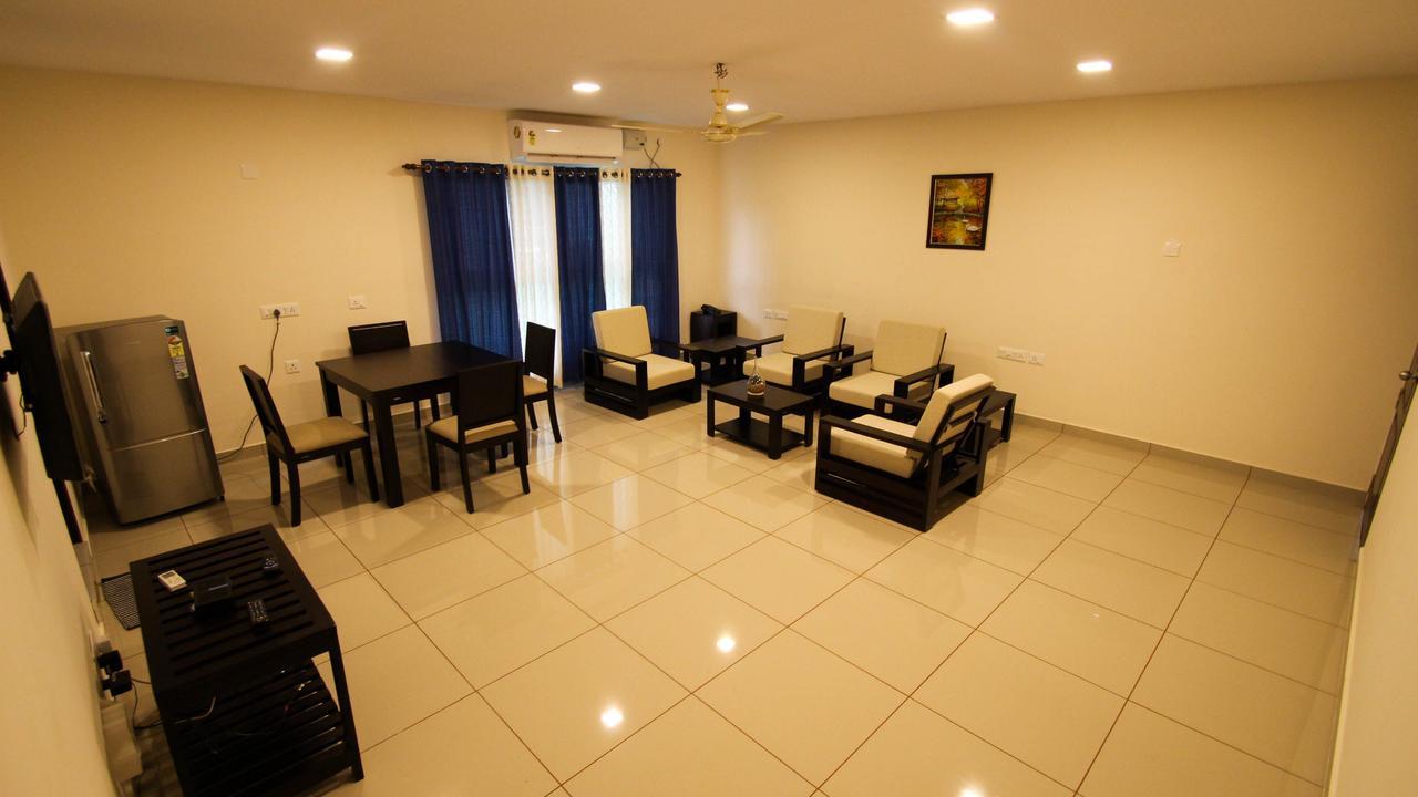 Kohinoor Hotel Alwaye Exterior photo
